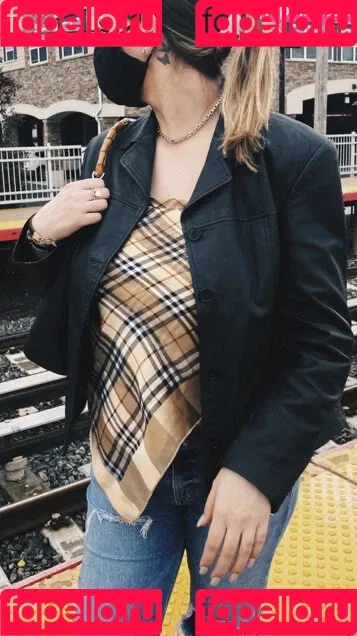 Emily V Onlyfans Photo Gallery 