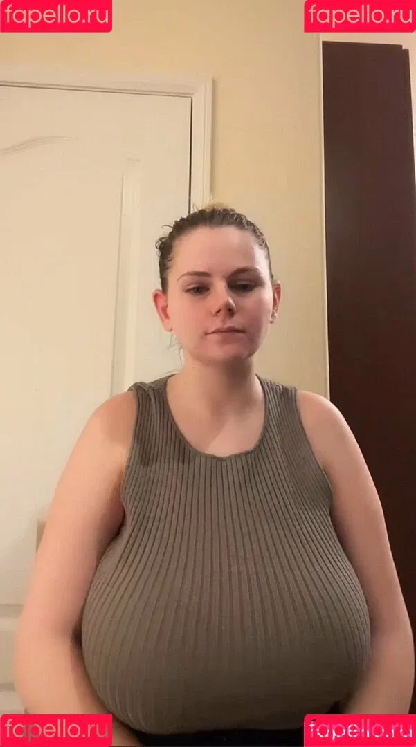 Emily V Onlyfans Photo Gallery 