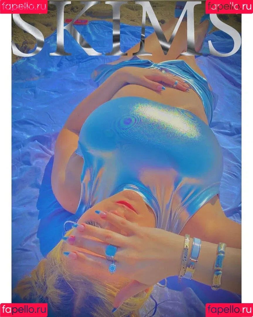 Emily V Onlyfans Photo Gallery 