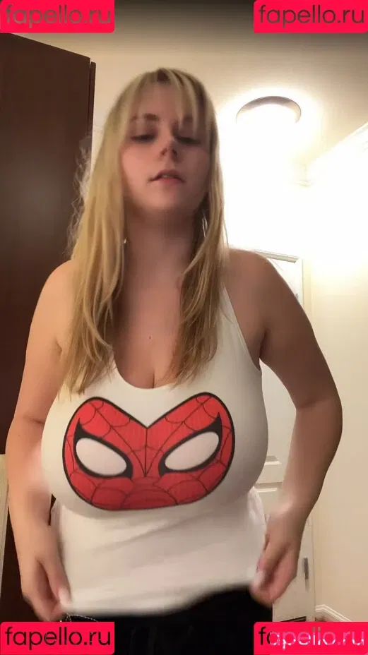 Emily V Onlyfans Photo Gallery 