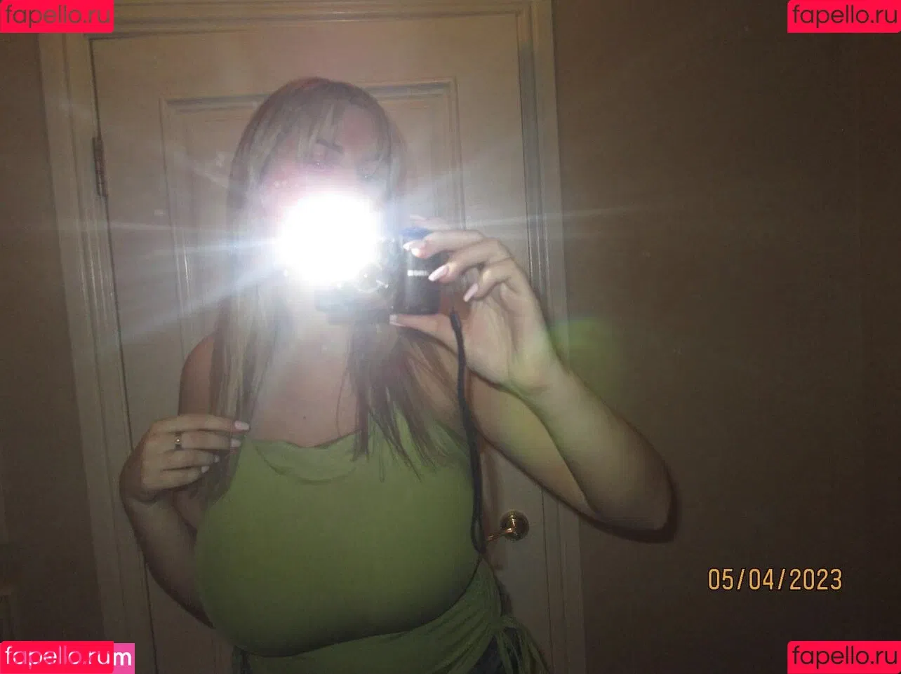 Emily V Onlyfans Photo Gallery 