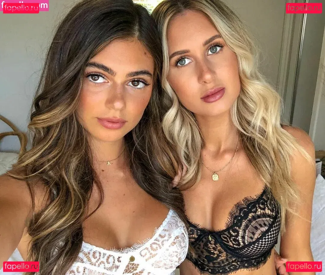 Emily V Onlyfans Photo Gallery 