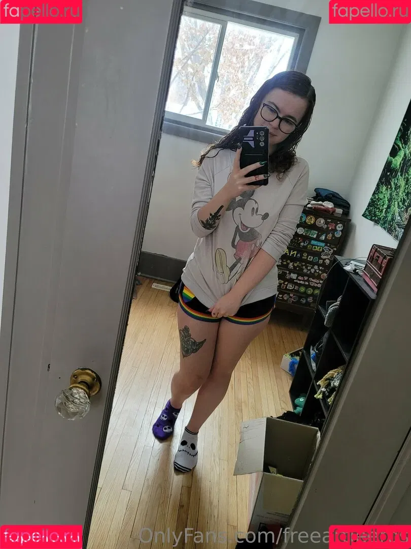 freeartieeros Onlyfans Photo Gallery 