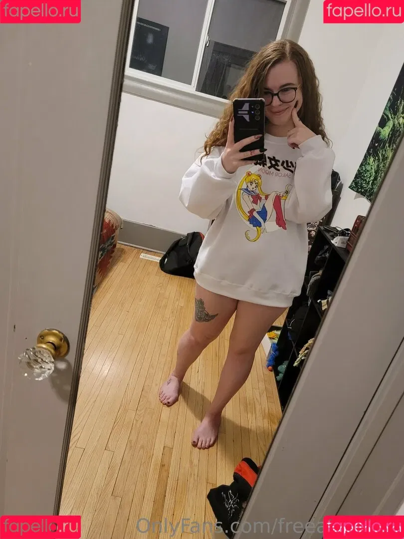 freeartieeros Onlyfans Photo Gallery 