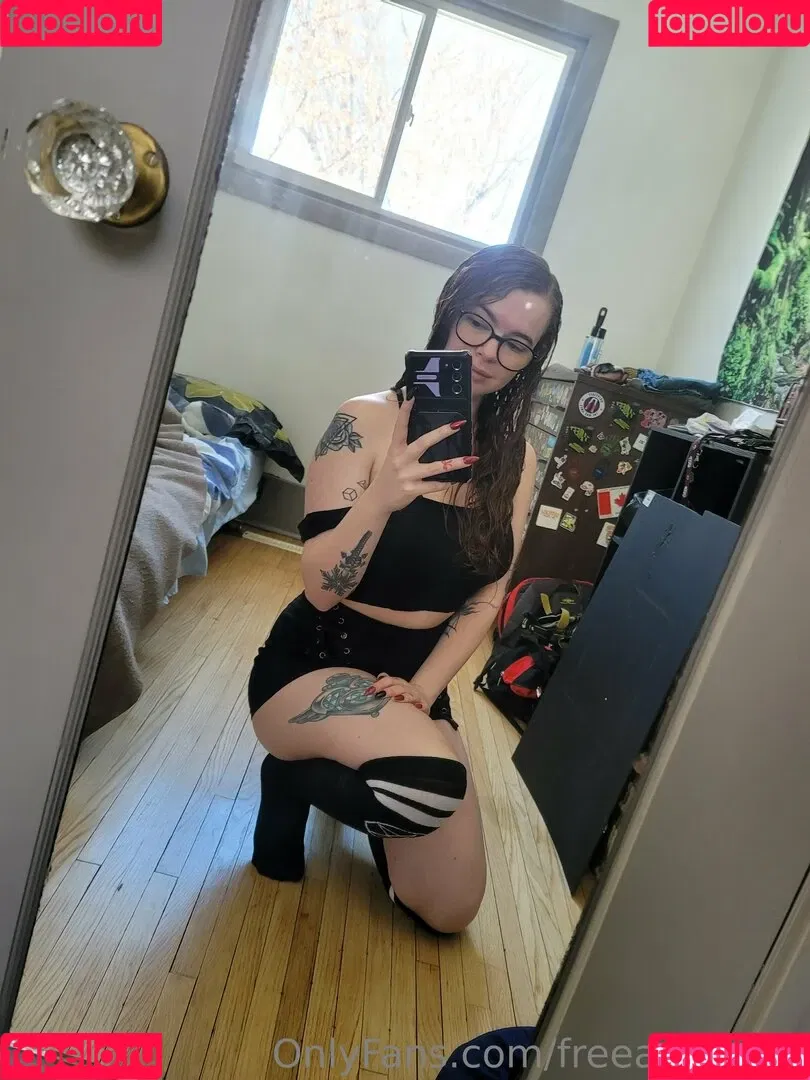 freeartieeros Onlyfans Photo Gallery 