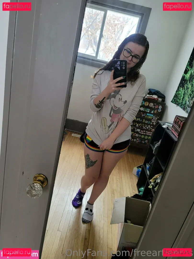 freeartieeros Onlyfans Photo Gallery 