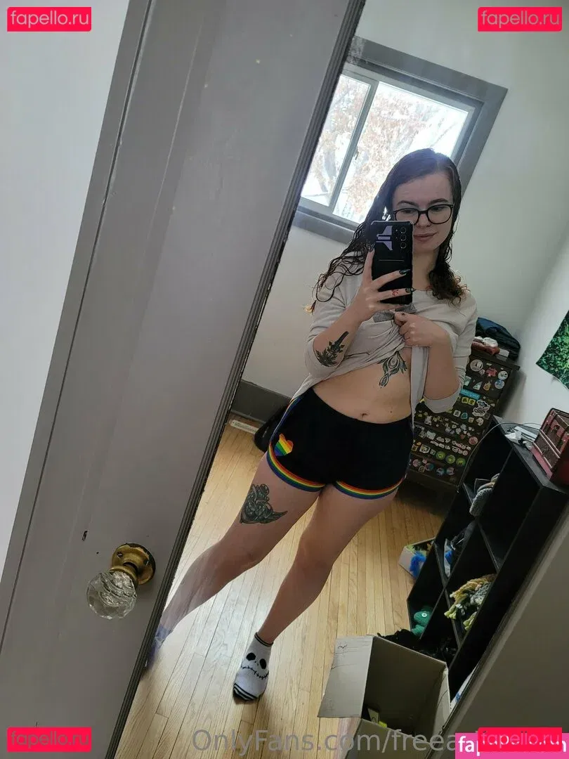 freeartieeros Onlyfans Photo Gallery 