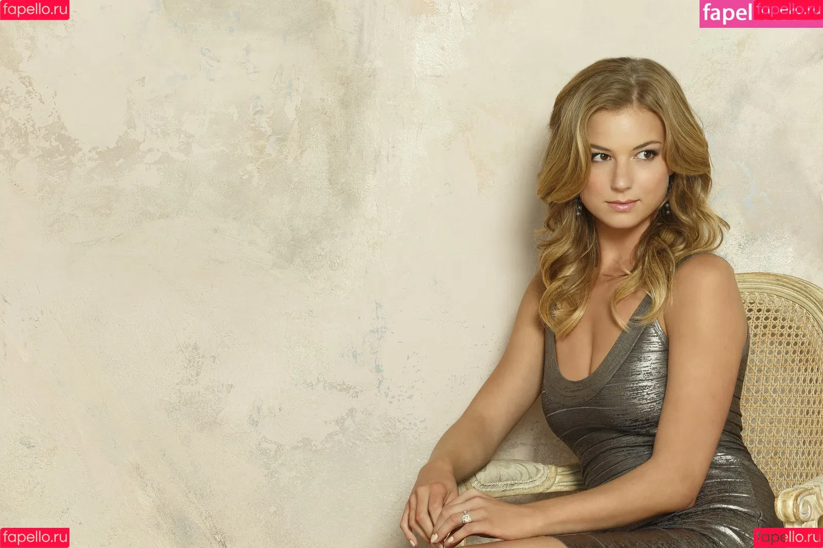 Emily VanCamp Onlyfans Photo Gallery 