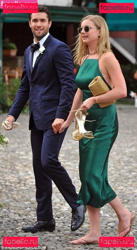 Emily VanCamp Onlyfans Photo Gallery 