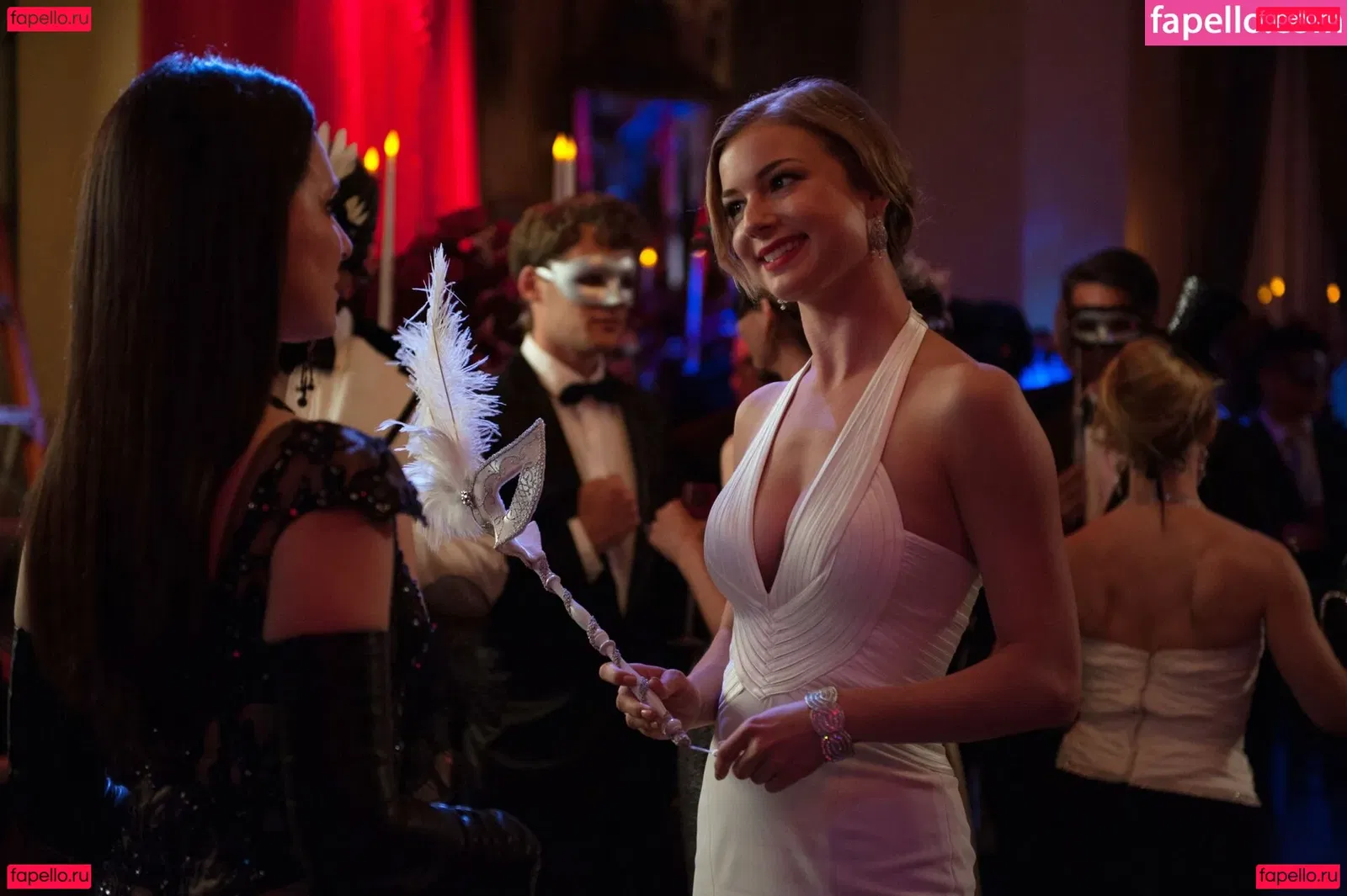 Emily VanCamp Onlyfans Photo Gallery 