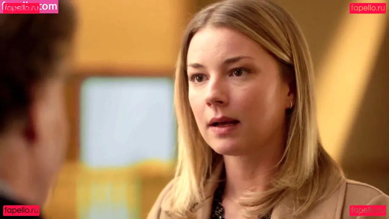 Emily VanCamp Onlyfans Photo Gallery 