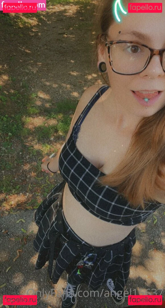 angel15637 Onlyfans Photo Gallery 