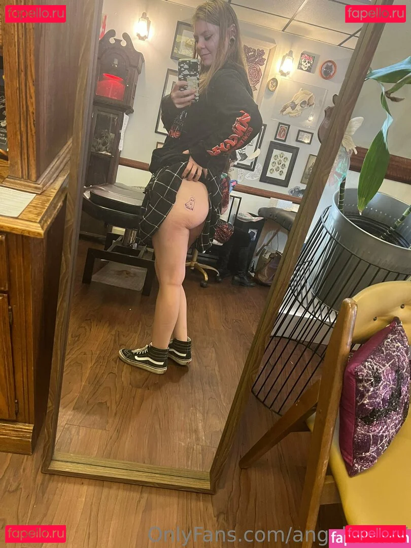 angel15637 Onlyfans Photo Gallery 