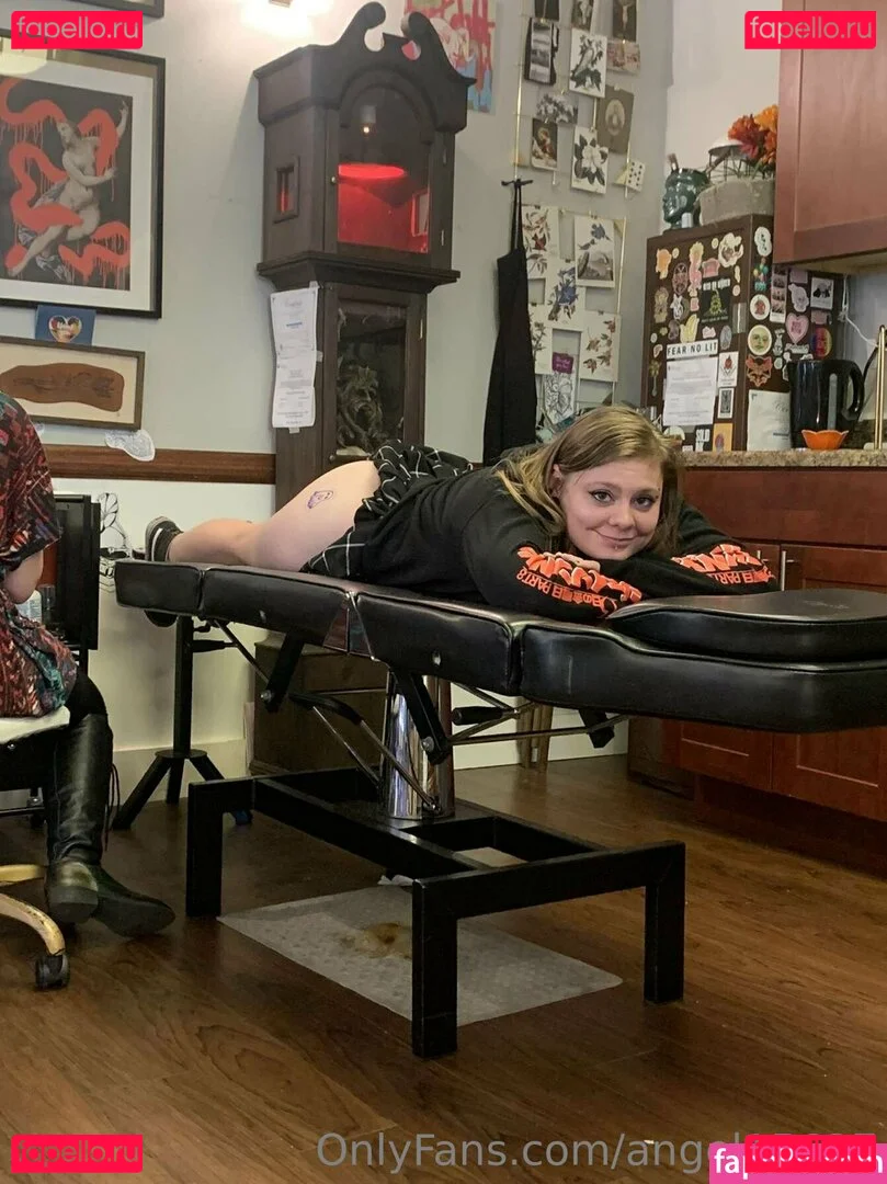 angel15637 Onlyfans Photo Gallery 