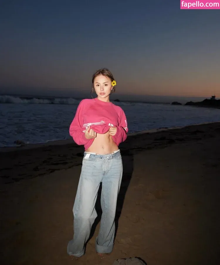 Royalwednesday Onlyfans Photo Gallery 