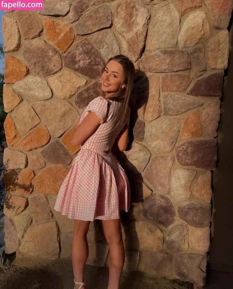 Royalwednesday Onlyfans Photo Gallery 