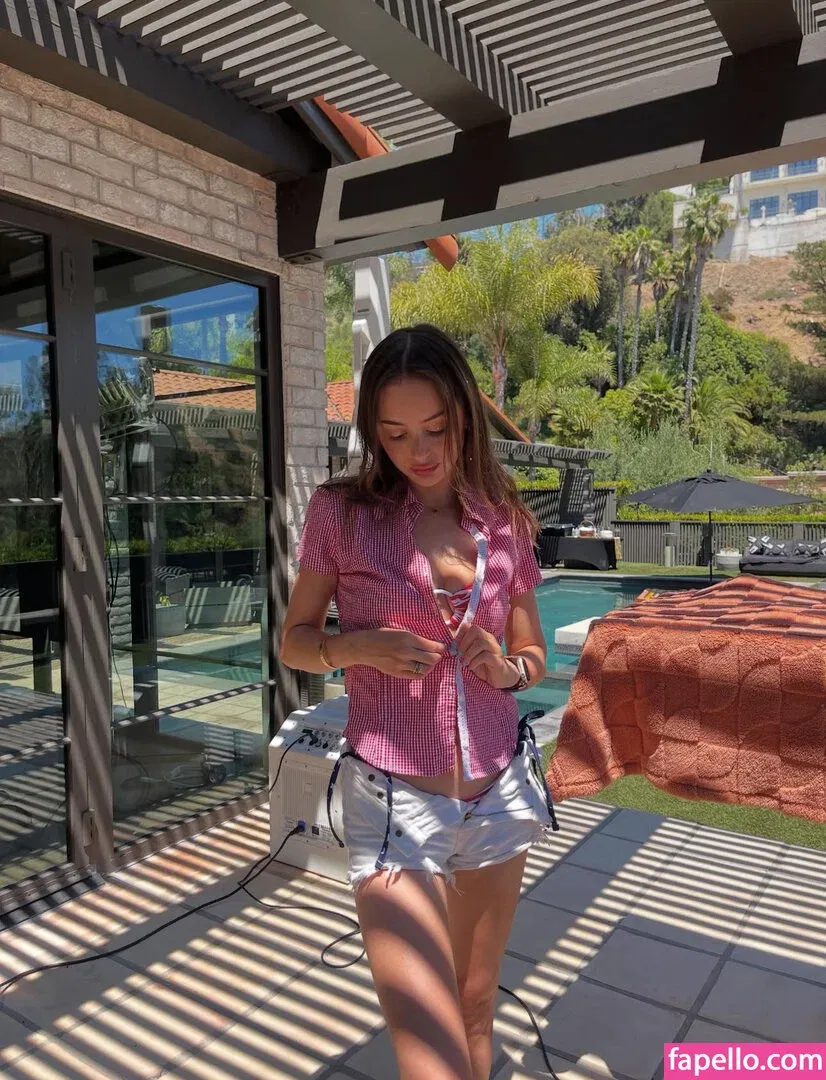 Royalwednesday Onlyfans Photo Gallery 