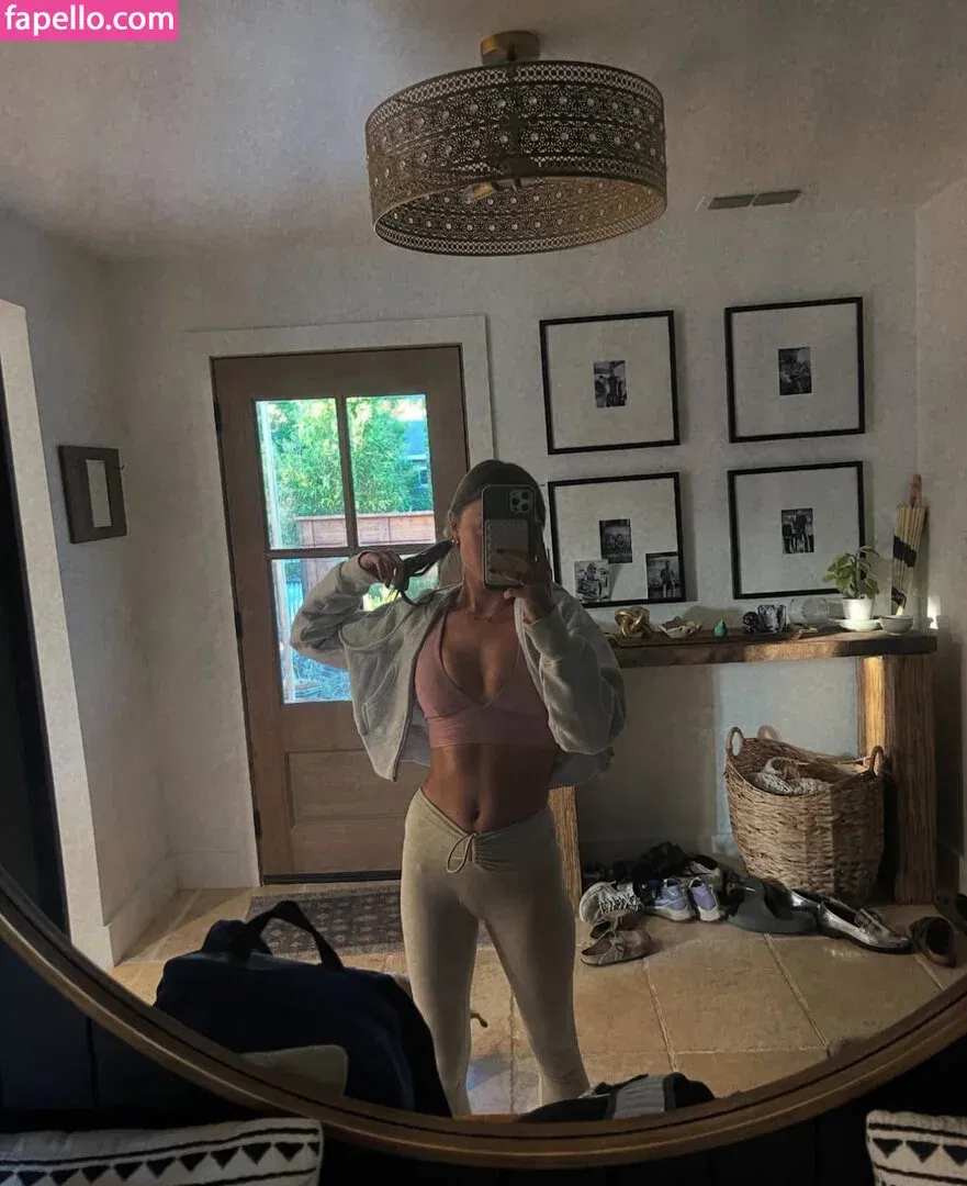 Royalwednesday Onlyfans Photo Gallery 