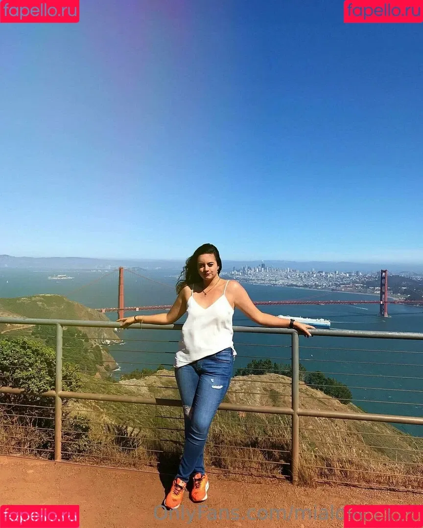 mialove1126 Onlyfans Photo Gallery 