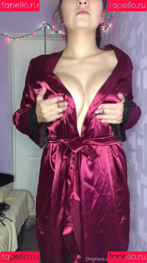 anyabrunette Onlyfans Photo Gallery 