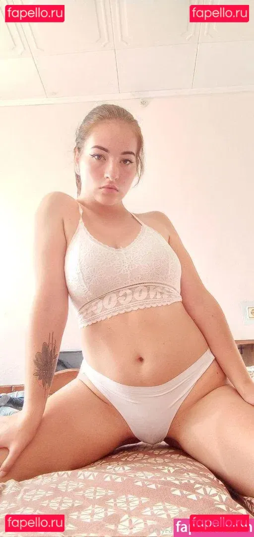 anyabrunette Onlyfans Photo Gallery 