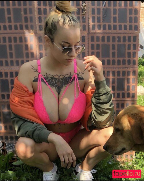 suzizvonar Onlyfans Photo Gallery 