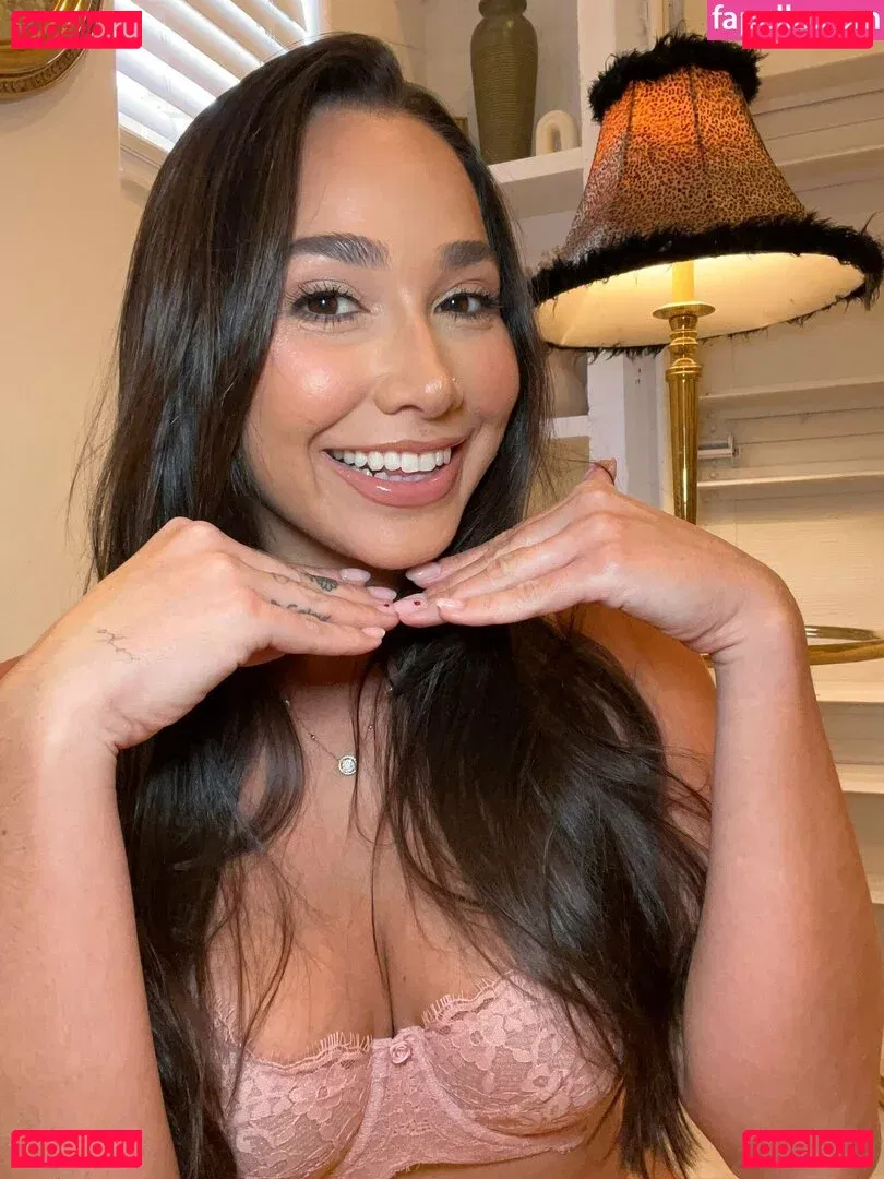 karleegrey Onlyfans Photo Gallery 