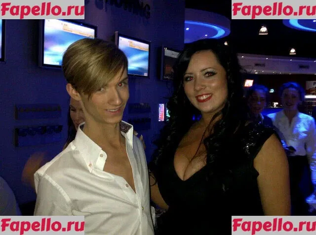 Stephanie Fox Onlyfans Photo Gallery 