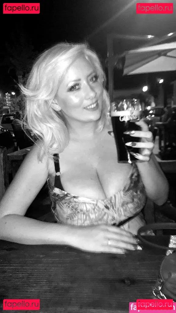 Stephanie Fox Onlyfans Photo Gallery 