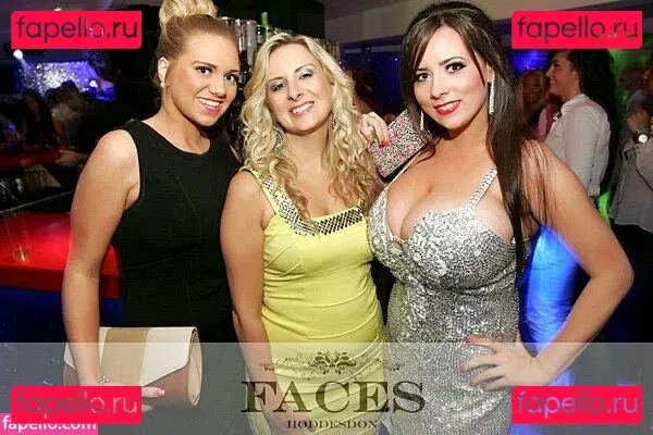 Stephanie Fox Onlyfans Photo Gallery 