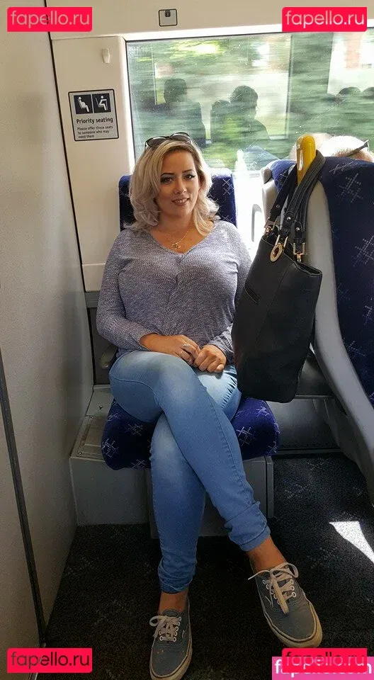 Stephanie Fox Onlyfans Photo Gallery 