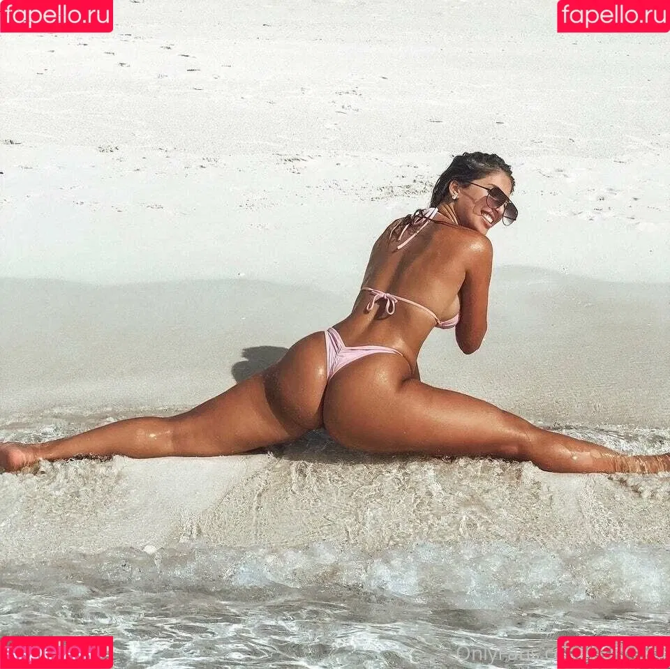 Isabella Buscemi Onlyfans Photo Gallery 