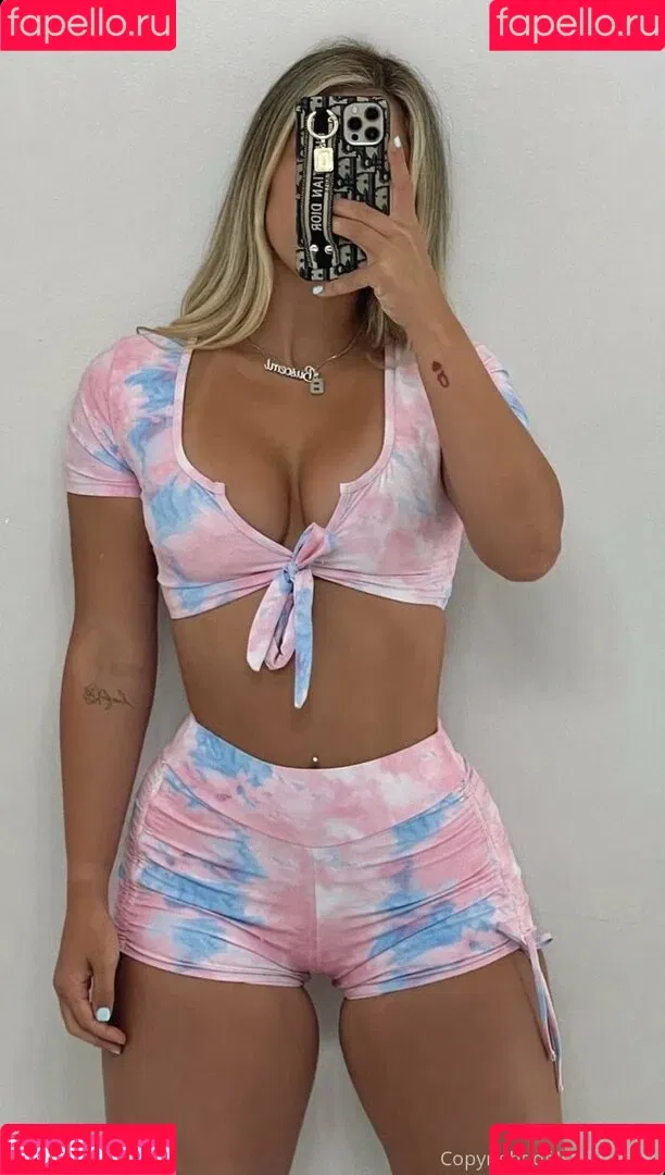 Isabella Buscemi Onlyfans Photo Gallery 