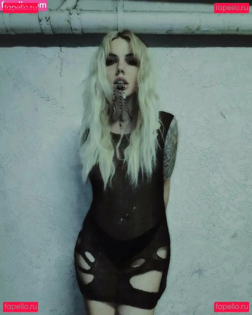 iamheaveniamhell Onlyfans Photo Gallery 