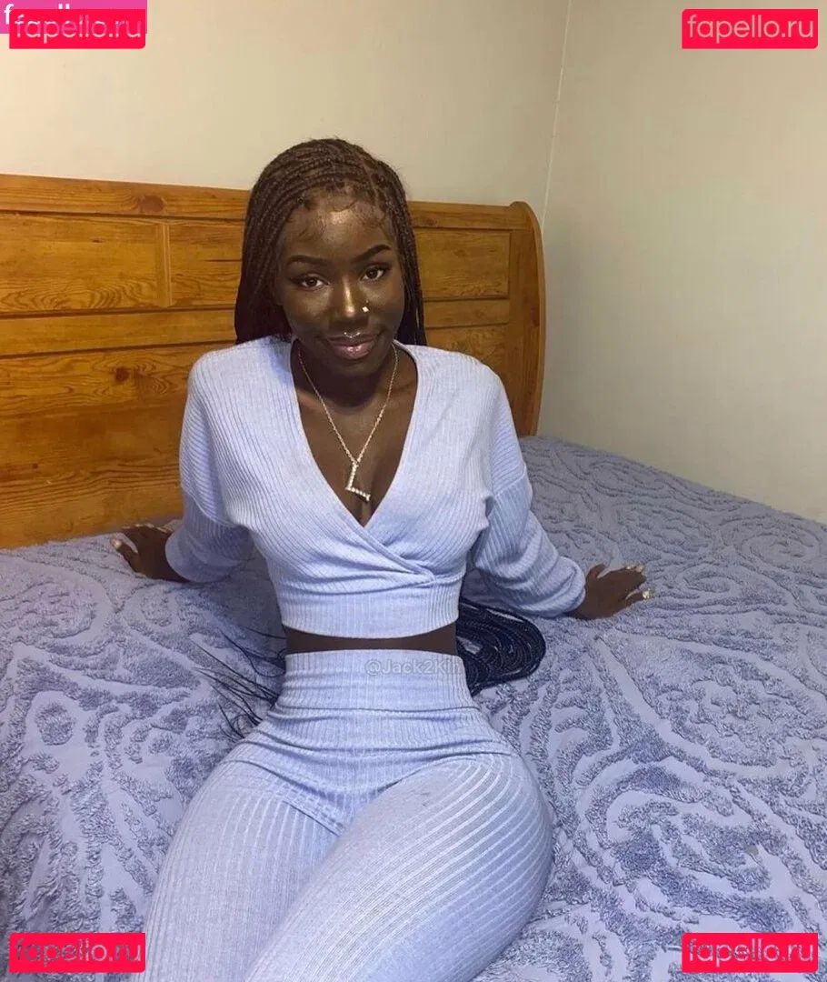 Cyn Kaine Onlyfans Photo Gallery 