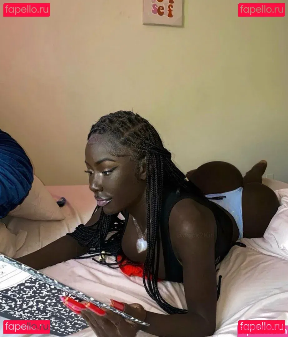 Cyn Kaine Onlyfans Photo Gallery 