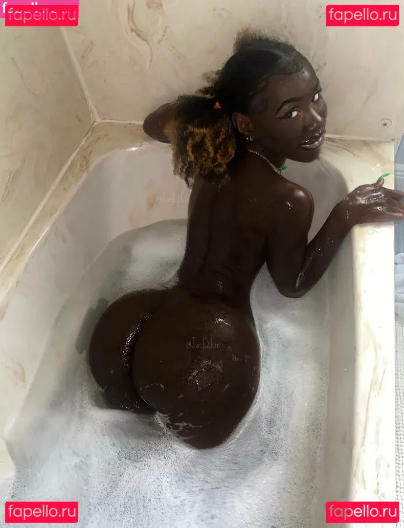 Cyn Kaine Onlyfans Photo Gallery 