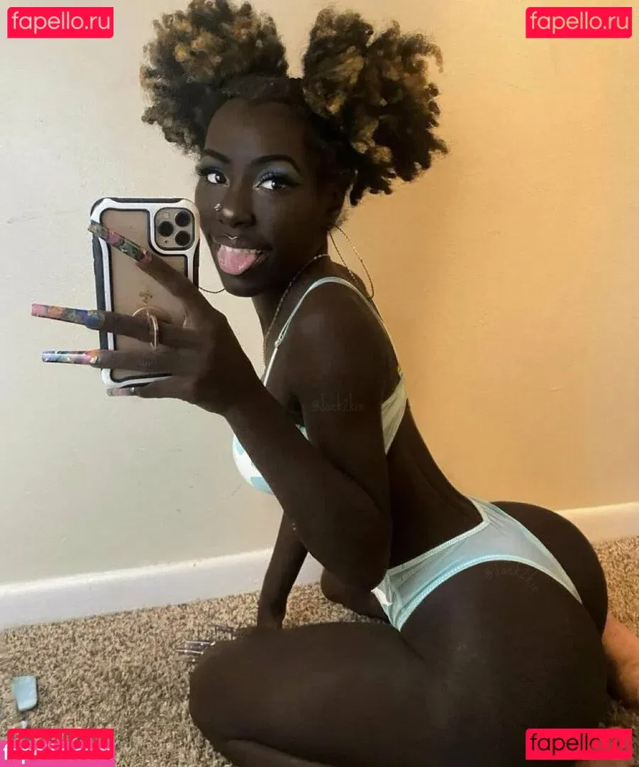 Cyn Kaine Onlyfans Photo Gallery 