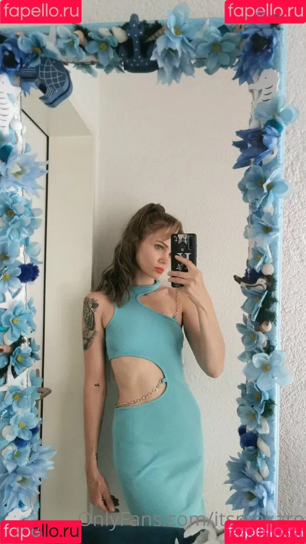 itsmekaro Onlyfans Photo Gallery 