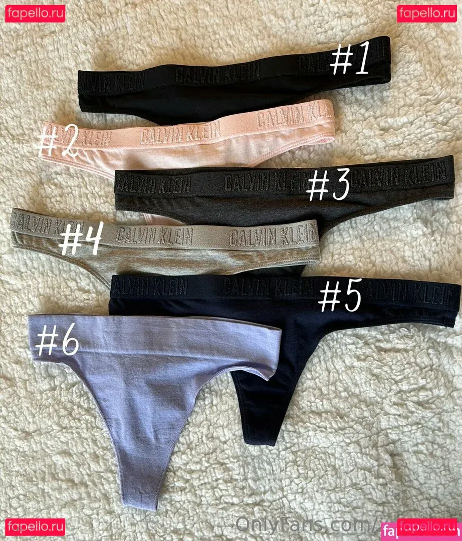 xraebby Onlyfans Photo Gallery 