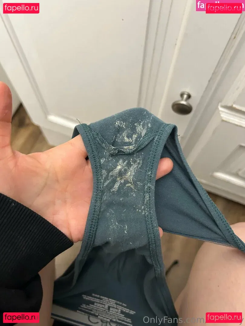 xraebby Onlyfans Photo Gallery 