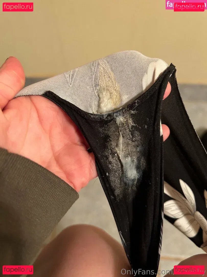 xraebby Onlyfans Photo Gallery 