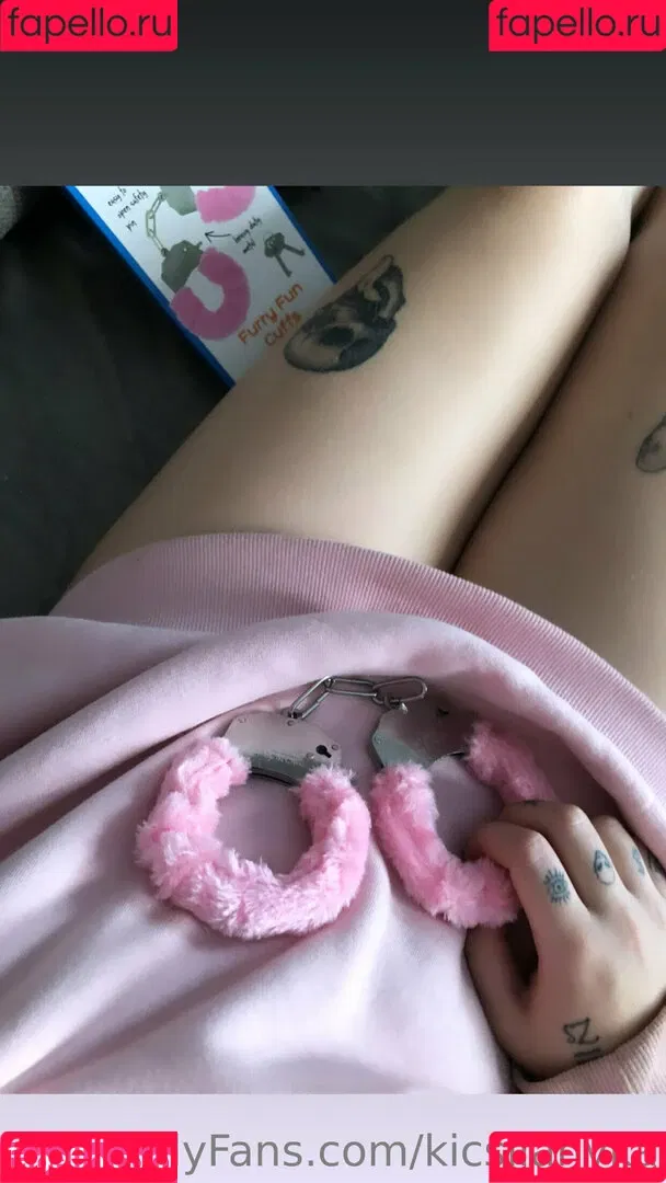 kicsilanyka Onlyfans Photo Gallery 