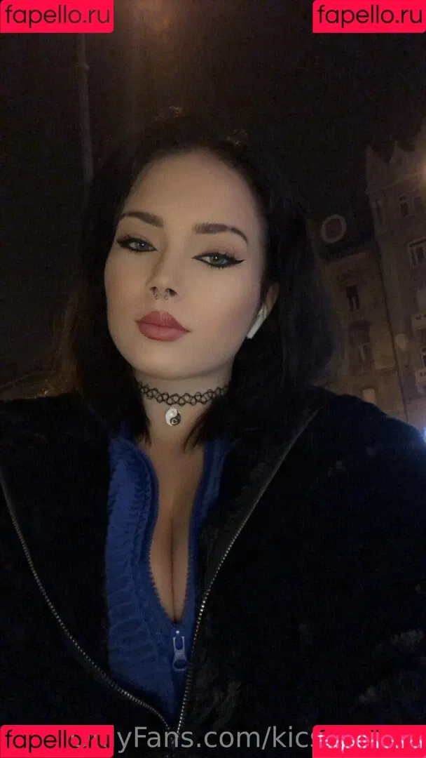 kicsilanyka Onlyfans Photo Gallery 