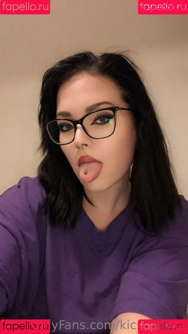 kicsilanyka Onlyfans Photo Gallery 