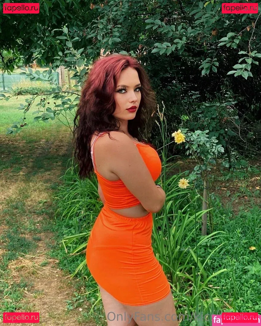 kicsilanyka Onlyfans Photo Gallery 