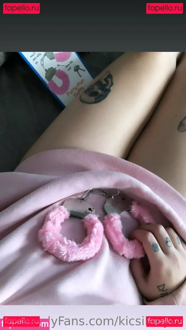 kicsilanyka Onlyfans Photo Gallery 