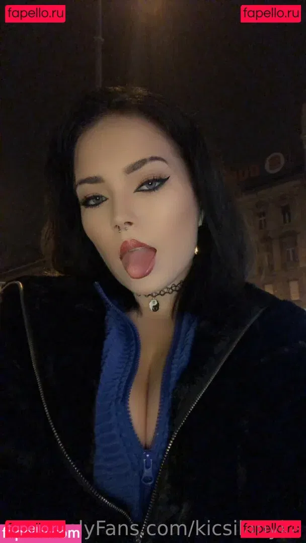 kicsilanyka Onlyfans Photo Gallery 