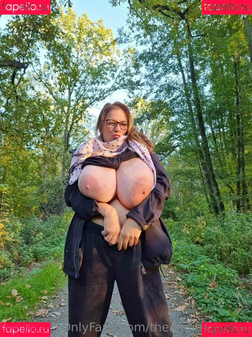 thenadinejansen Onlyfans Photo Gallery 