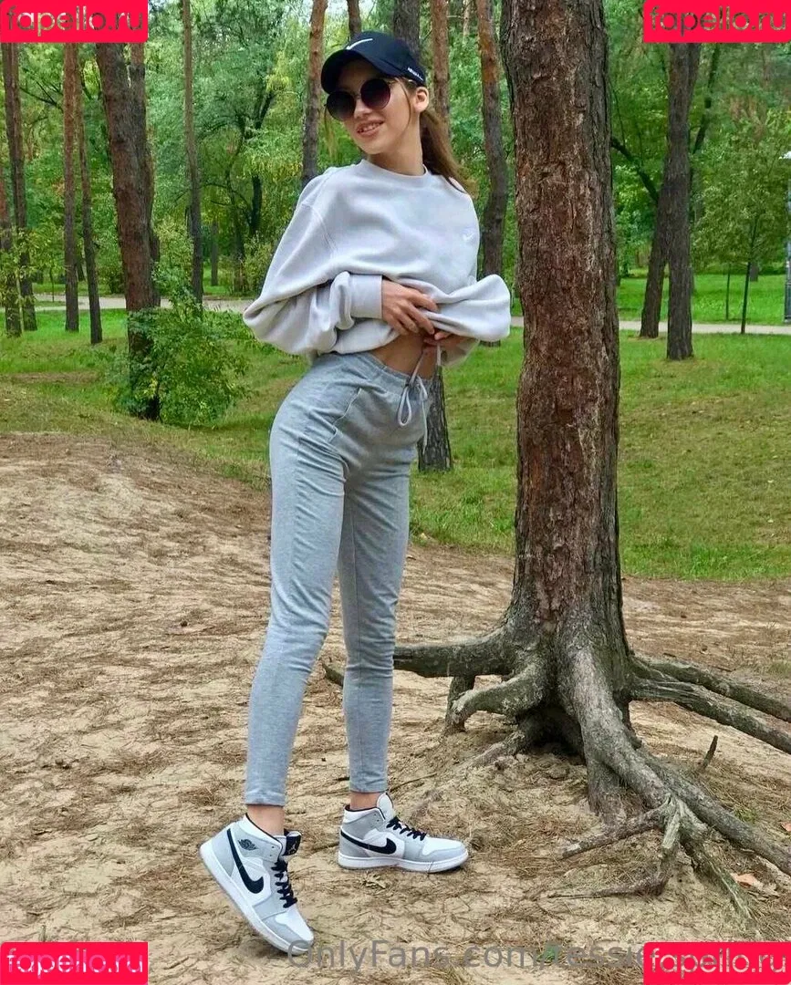 tessie_v Onlyfans Photo Gallery 